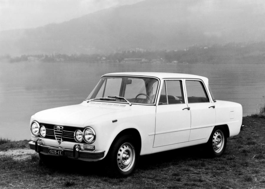  Alfa Romeo Giulia Super (115) 1972 года  (фото 2 из 9)